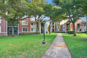 7816 Sonoma Springs Cir APT 303, Lake Worth, FL 33463, Sold 02/28/22