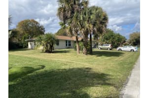 545 11th Ave, Vero Beach, FL 32962, Sold 04/29/22