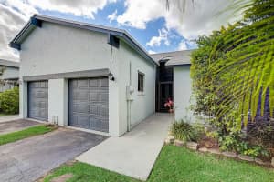 8123 NW 100th Ln, Tamarac, FL 33321, Sold 05/19/22