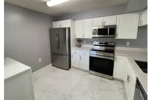 5204 Glenmoor Dr, West Palm Beach, FL 33409, Sold 07/25/22