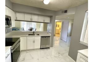 5204 Glenmoor Dr, West Palm Beach, FL 33409, Sold 07/25/22