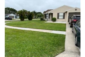 8370 Raymond Dr, Boynton Beach, FL 33472, Sold 02/15/22