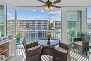 910 Dogwood Dr APT 441, Delray Beach, FL 33483, Sold 02/22/22
