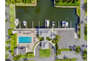 8574 SE Seagrape Way, Hobe Sound, FL 33455, Sold 03/04/22