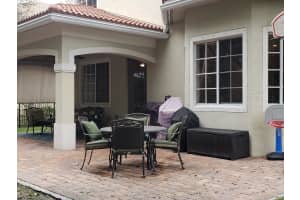 6721 Osage Cir, Greenacres, FL 33413, Sold 03/16/22