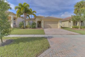 791 Bent Creek Dr, Fort Pierce, FL 34947, Sold 02/24/22