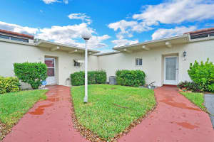 2671 Boundbrook Blvd Apt 112, West Palm Beach, FL 33406, Sold 04/06/22