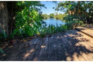 545 NW 7th St, Boca Raton, FL 33432, Sold 02/18/22