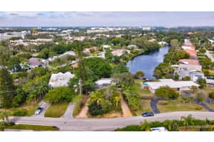 545 NW 7th St, Boca Raton, FL 33432, Sold 02/18/22
