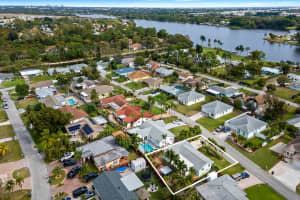 6635 Westview Dr, Lake Worth, FL 33462, Sold 02/15/22