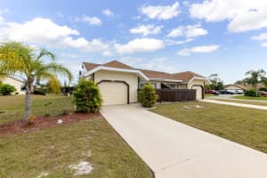 1418 SE Larkwood Cir, Port St. Lucie, FL 34952, Sold 04/12/22
