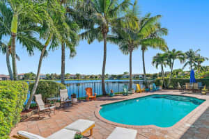 1296 Beacon Cir, Wellington, FL 33414, Sold 02/28/22