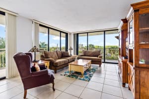 3400 N Ocean Dr, Riviera Beach, FL 33404, Sold 03/10/22