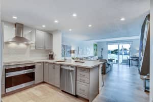 900 Jeffery St, Boca Raton, FL 33487, Sold 03/07/22