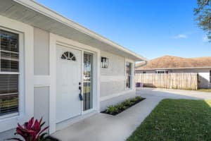 10367 Boynton Pl Cir, Boynton Beach, FL 33437, Sold 02/28/22