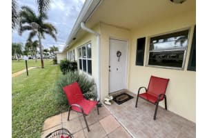 230 Country Ln, Boynton Beach, FL 33435, Sold 04/01/22