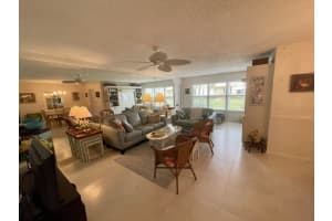 230 Country Ln, Boynton Beach, FL 33435, Sold 04/01/22