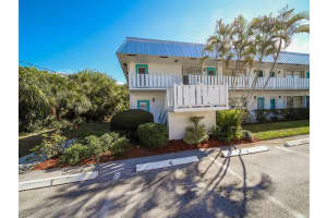 2929 SE Ocean Blvd, Stuart, FL 34996, Sold 02/28/22