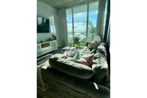 300 S Australian Ave, West Palm Beach, FL 33401, Sold 03/04/22