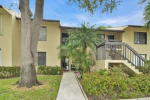 6585 Somerset Dr, Boca Raton, FL 33433, Sold 02/18/22