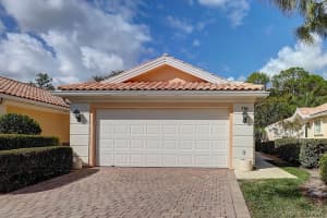 715 SW Balmoral Trce, Stuart, FL 34997, Sold 03/16/22