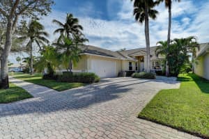 5428 Grande Palm Cir, Delray Beach, FL 33484, Sold 03/31/22