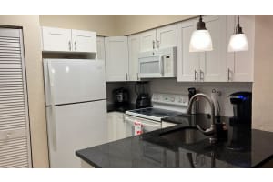 621 Cypress Lake Blvd A16, Pompano Beach, FL 33064, Sold 03/01/22