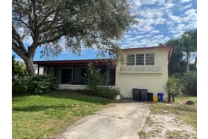 5276 Lake Osborne Dr, Lake Worth, FL 33461, Sold 03/29/22