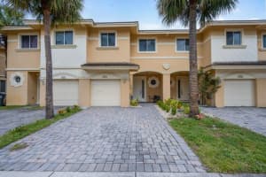 4387 Cotswold Hills Dr, Lake Worth, FL 33461, Sold 08/25/22