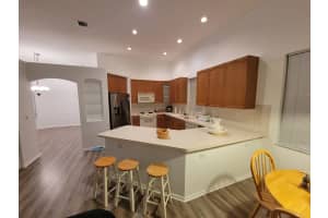 5437 Oakmont Village Cir, Lake Worth, FL 33463, Sold 03/28/22