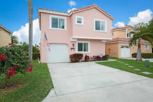 1081 SE 6th Ave, Dania Beach, FL 33004, Sold 03/04/22