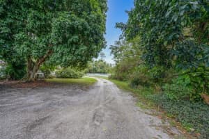 502 W Rambling Dr, Wellington, FL 33414, Sold 05/16/22