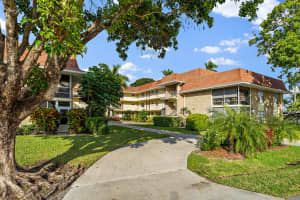 5580 Tamberlane Cir, Palm Beach Gardens, FL 33418, Sold 03/03/22