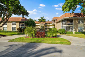 5580 Tamberlane Cir, Palm Beach Gardens, FL 33418, Sold 03/03/22