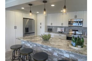 374 Golfview Rd, North Palm Beach, FL 33408, Sold 03/21/22