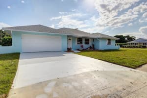 9600 SE Little Club Way N, Tequesta, FL 33469, Sold 05/23/22