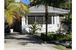 711 Upland Rd, West Palm Beach, FL 33401, Sold 03/11/22