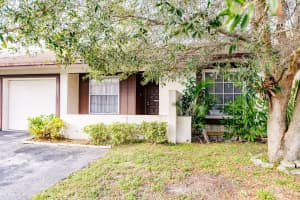9561 W Elm Ln, Miramar, FL 33025, Sold 03/04/22