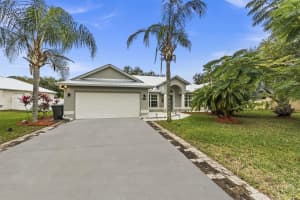 2601 Palm Lakes Ave, Fort Pierce, FL 34981, Sold 03/09/22
