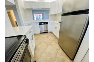 5300 NE 24th Terrace #425, Fort Lauderdale, FL 33308, Sold 04/28/22