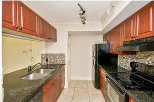 157 Yacht Club Way, Hypoluxo, FL 33462, Sold 05/09/22