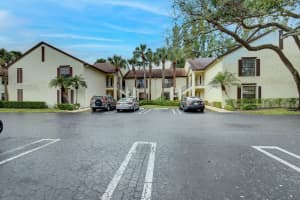 3239 Perimeter Dr, Greenacres, FL 33467, Sold 03/21/22