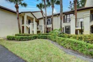 3239 Perimeter Dr, Greenacres, FL 33467, Sold 03/21/22