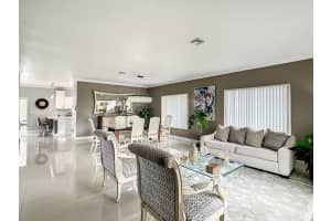 10821 Fox Glen Dr, Boca Raton, FL 33428, Sold 03/18/22