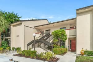 5187 Oakhill Ln, Delray Beach, FL 33484, Sold 03/10/22