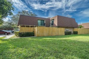 2411 24th Ln, Palm Beach Gardens, FL 33418, Sold 03/18/22