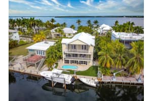 9 North Dr, Key Largo, FL 33037, Sold 04/11/22