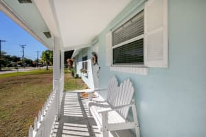 1209 Cherokee St, Jupiter, FL 33458, Sold 03/25/22