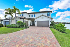 137 Crimson Isles Dr, Jupiter, FL 33478, Sold 02/28/22