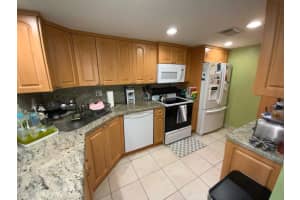 4122 SW 65th Ave, Davie, FL 33314, Sold 03/18/22